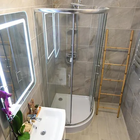 Alezzi Luxury Apartament Apartment