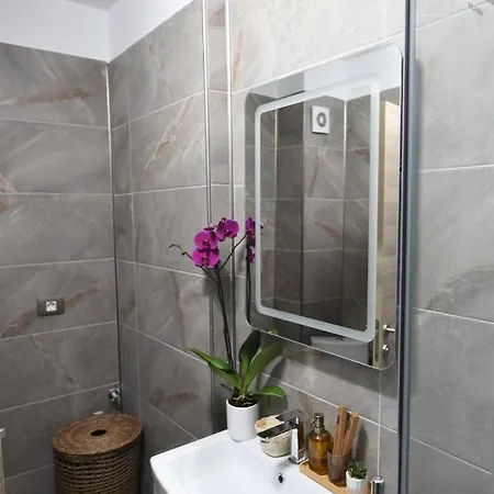 Alezzi Luxury Apartament Apartment *