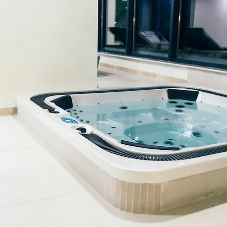 Apartment Alezzi Luxury Apartament *